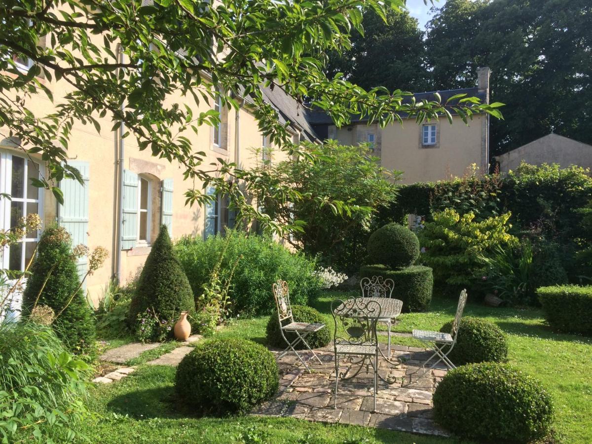 Bed and Breakfast De Ma Fenetre Saint-Martin-des-Entrees Экстерьер фото