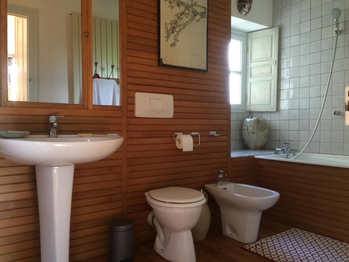 Bed and Breakfast De Ma Fenetre Saint-Martin-des-Entrees Экстерьер фото